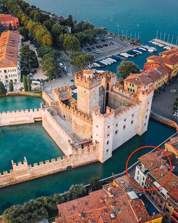 Castello Mavino Apartment Sirmione Bagian luar foto