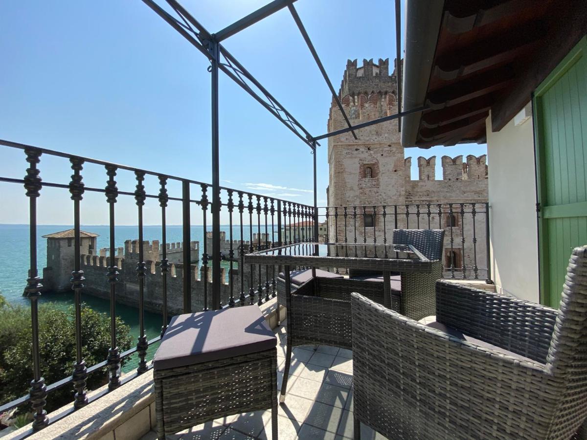 Castello Mavino Apartment Sirmione Bagian luar foto